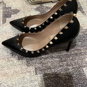 Authentic Valentino Pumps